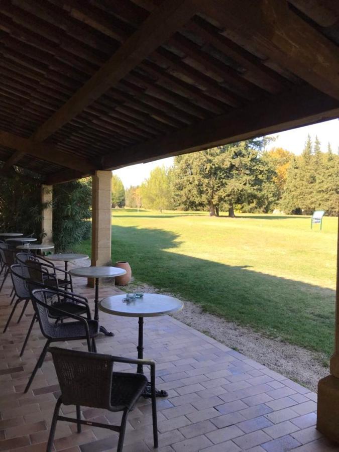 Golf Club D'uzes Bed & Breakfast *